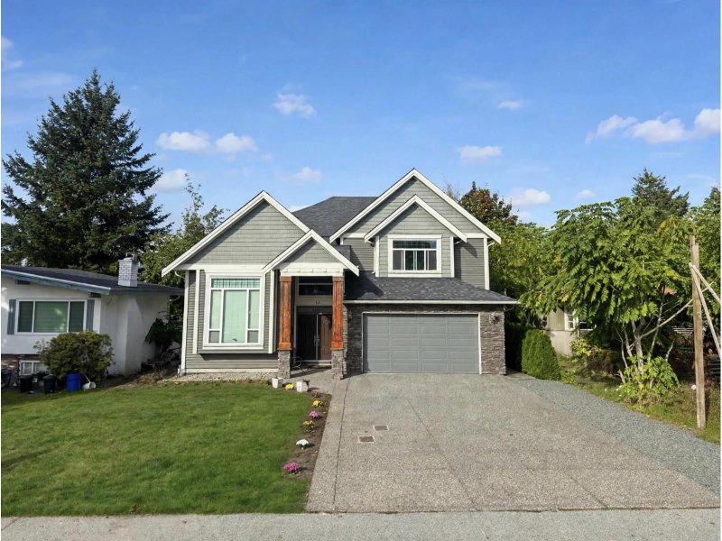 32141 HILLCREST Avenue Mission British Columbia, V2V 1L3 - 6 Bedrooms Home For Sale