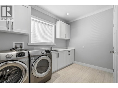 10166 247B Street | Maple Ridge British Columbia | Slide Image Twelve