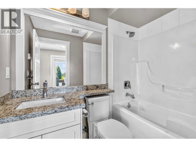 3416 ROXTON Avenue | Coquitlam British Columbia | Slide Image Twenty-seven