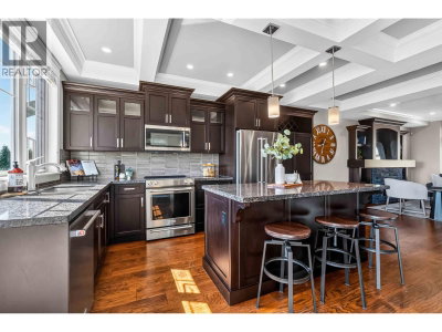 3416 ROXTON Avenue | Coquitlam British Columbia | Slide Image Nine