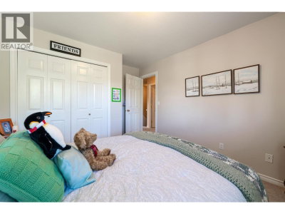 11358 COTTONWOOD DRIVE Drive | Maple Ridge British Columbia | Slide Image Twenty-one