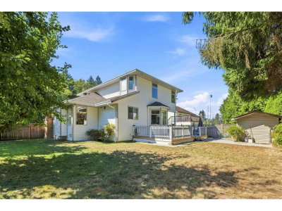 10220 146 Street | Surrey British Columbia | Slide Image Four