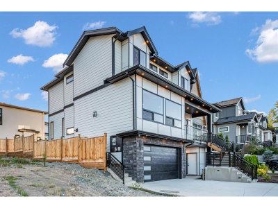 6911 205 Street | Langley British Columbia | Slide Image Three