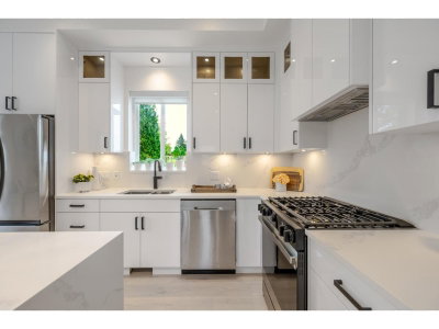 33715 ROCKLAND Avenue | Abbotsford British Columbia | Slide Image Two