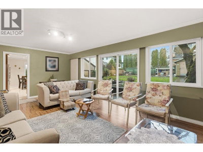 4729 CANADA Way | Burnaby British Columbia | Slide Image Five