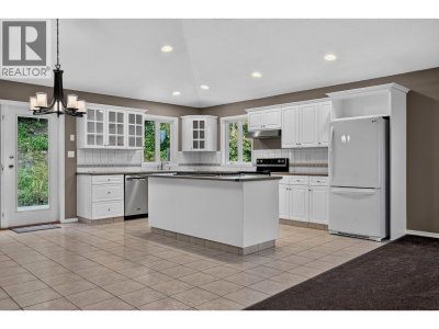 9288 SUMMERSET Place | Prince George British Columbia | Slide Image Thirteen