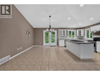 9288 SUMMERSET Place | Prince George British Columbia | Slide Image Nineteen