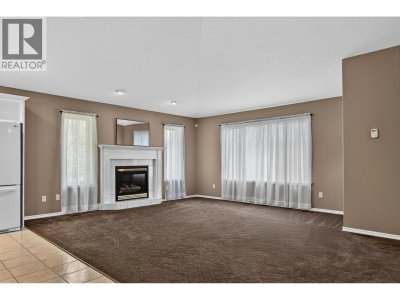 9288 SUMMERSET Place | Prince George British Columbia | Slide Image Nine