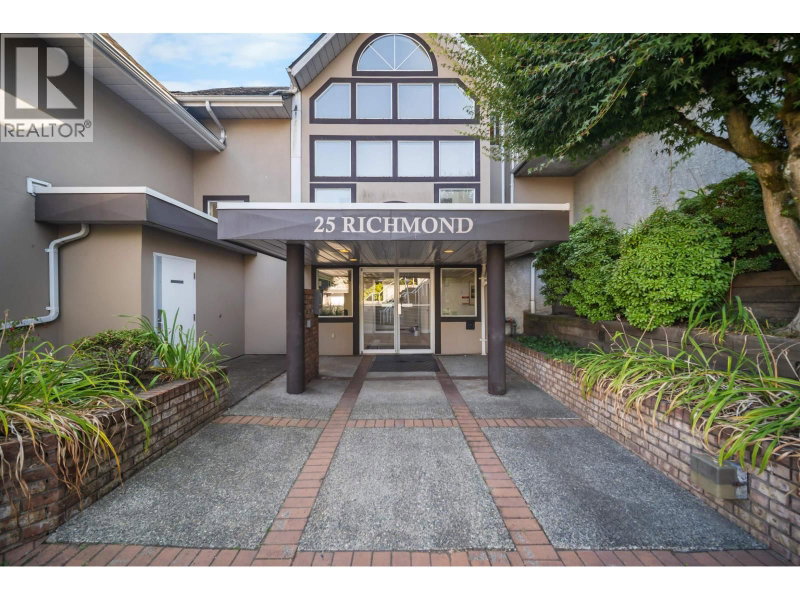 25 RICHMOND Street New Westminster British Columbia, V3L 5P9 - 2 Bedrooms Condo For Sale