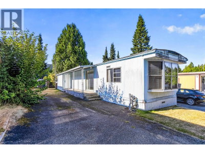 21163 LOUGHEED Highway | Maple Ridge British Columbia | Slide Image One