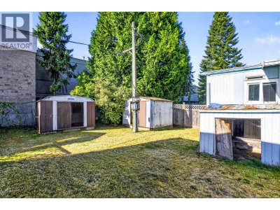 21163 LOUGHEED Highway | Maple Ridge British Columbia | Slide Image Twenty-two