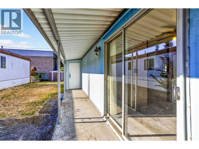 21163 LOUGHEED Highway | Maple Ridge British Columbia | Slide Image Four