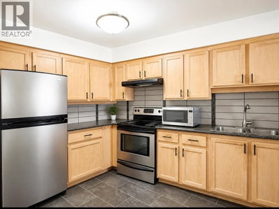 2973 BURLINGTON Drive | Coquitlam British Columbia | Slide Image Four
