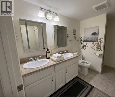 2973 BURLINGTON Drive | Coquitlam British Columbia | Slide Image Nine