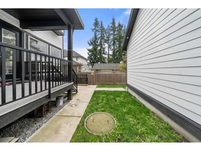 6021 128A Street | Surrey British Columbia | Slide Image Forty