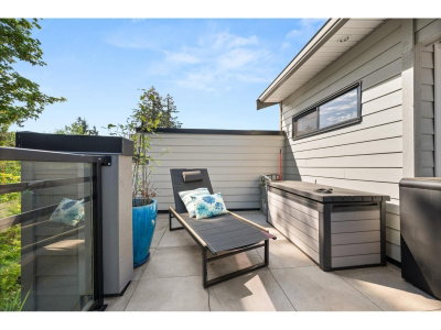 16433 19 Avenue | Surrey British Columbia | Slide Image Six