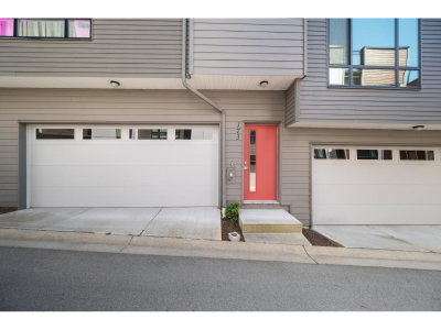 16433 19 Avenue | Surrey British Columbia | Slide Image Eight
