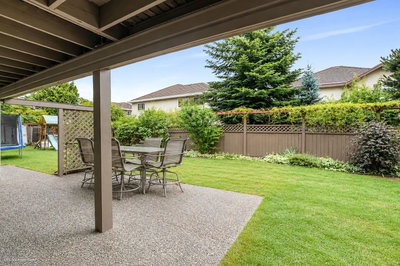 16375 MIDDLEGLEN Place | Surrey British Columbia | Slide Image Twenty-nine