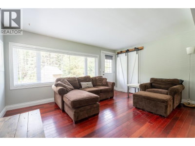 5325 MUERMANN Road | Prince George British Columbia | Slide Image Ten