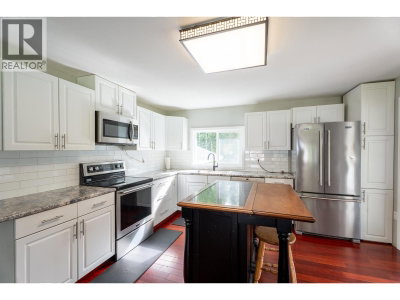 5325 MUERMANN Road | Prince George British Columbia | Slide Image Five