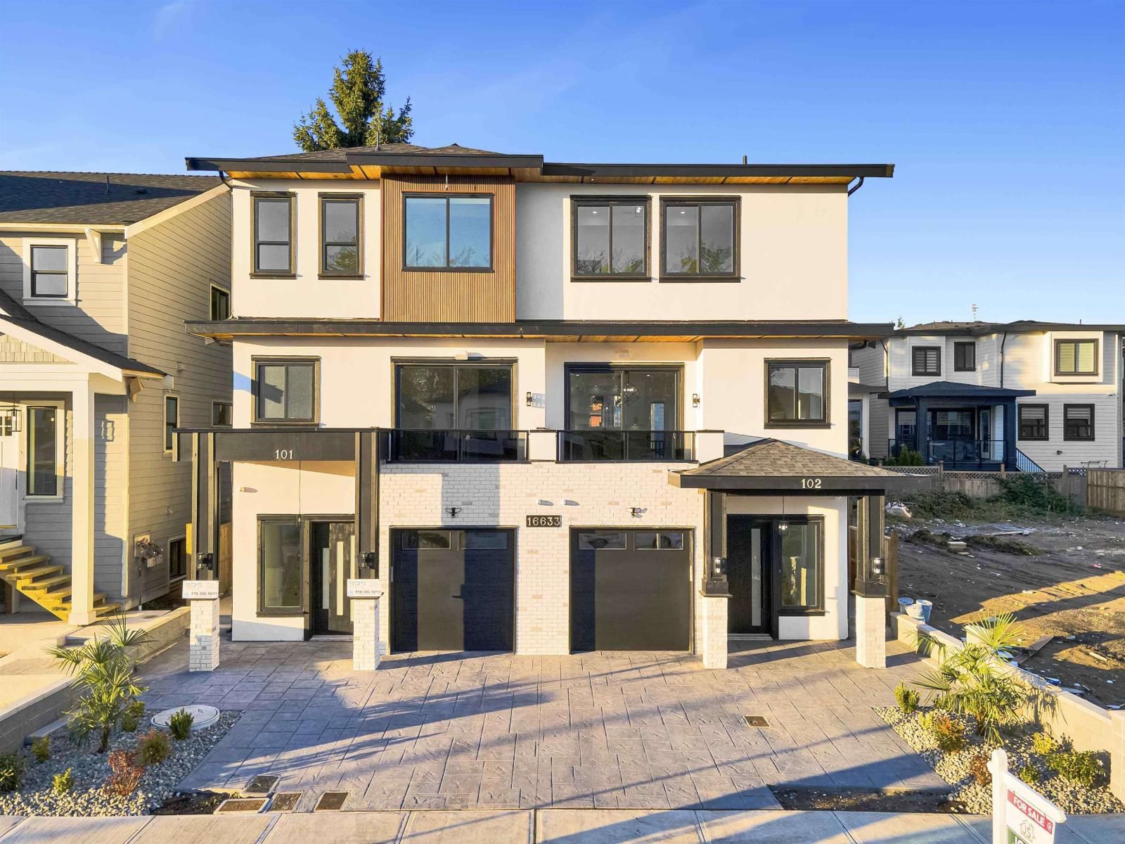 16633 18A Avenue, Surrey, British Columbia V3Z 1A2