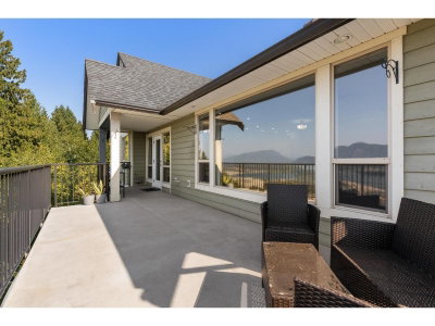 43726 ALAMEDA Drive | Chilliwack British Columbia | Slide Image Twenty