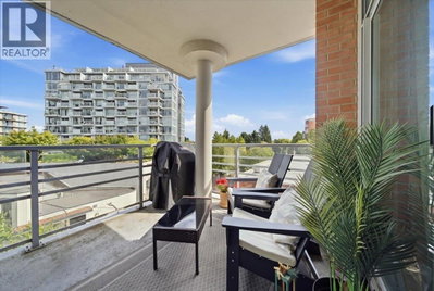 298 E 11TH Avenue | Vancouver British Columbia | Slide Image Fifteen