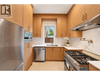1180 TUXEDO Drive | Port Moody British Columbia | Slide Image Twenty-two