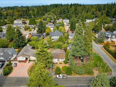 13181 15 Avenue | Surrey British Columbia | Slide Image Sixteen