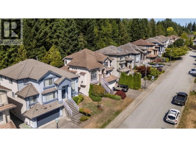 94 LINDEN Court | Port Moody British Columbia | Slide Image Thirty-five