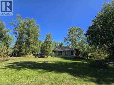 930 HESKETH Road | Quesnel British Columbia | Slide Image Two