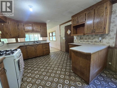 930 HESKETH Road | Quesnel British Columbia | Slide Image Seven