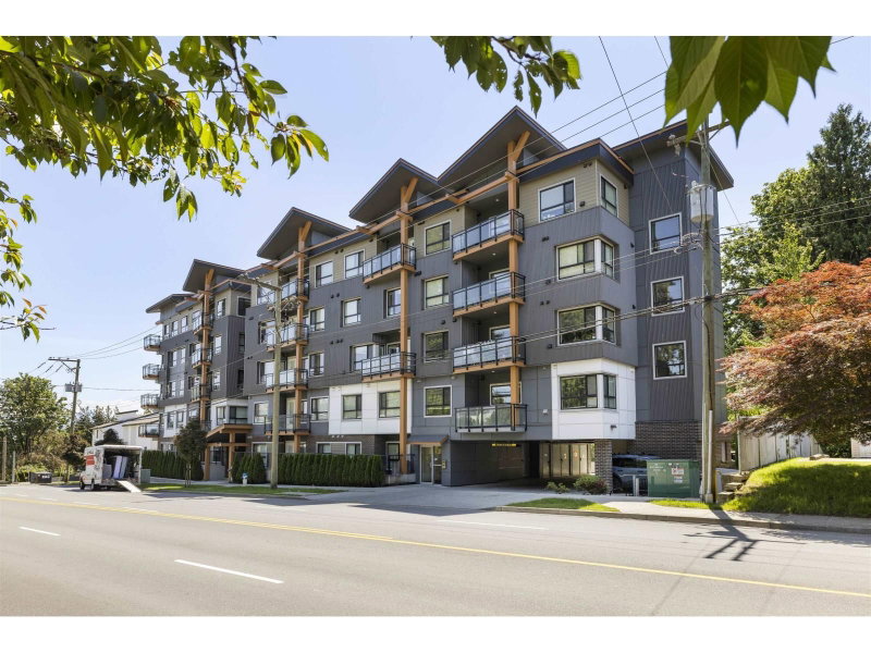 33568 GEORGE FERGUSON Way Abbotsford British Columbia, V2S 0M3 - 2 Bedrooms Condo For Sale