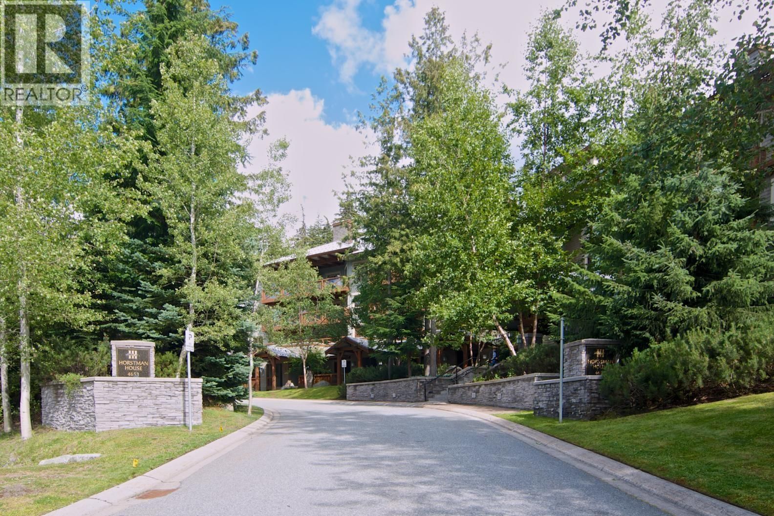 310G2 4653 BLACKCOMB Way