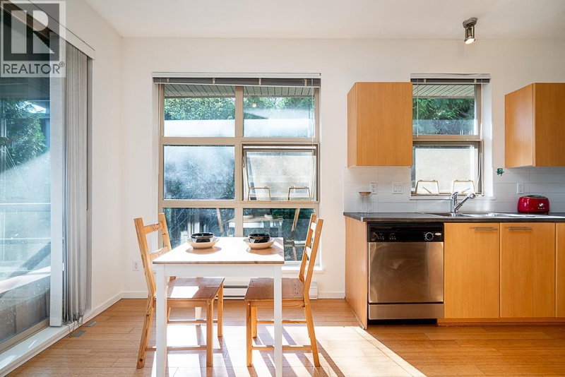 9319 UNIVERSITY Crescent Burnaby British Columbia, V5A 4Y5 - 2 Bedrooms Condo For Sale
