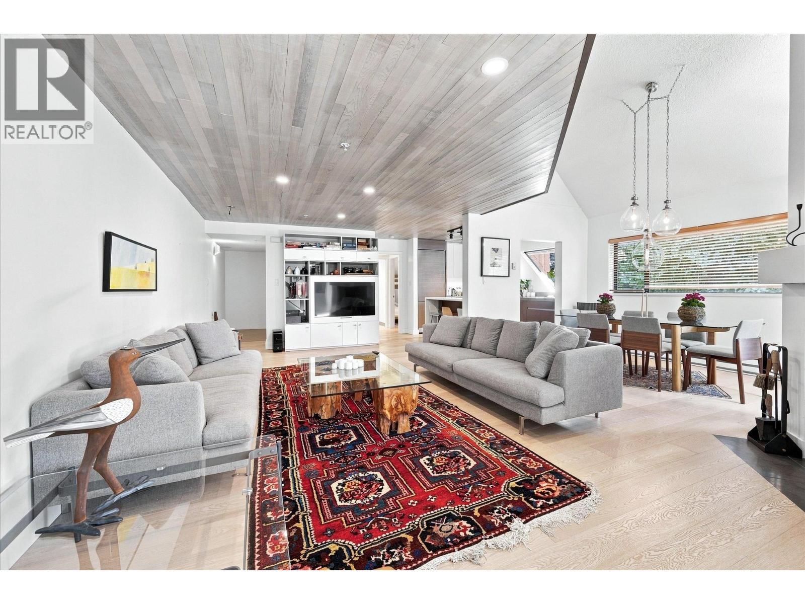 4 4637 BLACKCOMB Way property photo