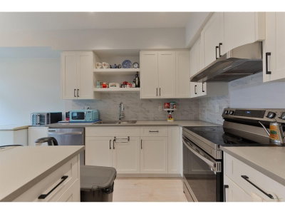 20157 83 Avenue | Langley British Columbia | Slide Image Ten