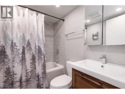 2129 LAKE PLACID Road | Whistler British Columbia | Slide Image Thirteen
