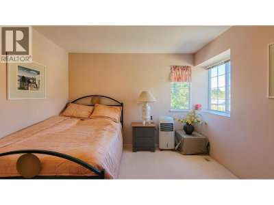 147 ASPENWOOD Drive | Port Moody British Columbia | Slide Image Nineteen