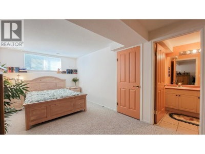 147 ASPENWOOD Drive | Port Moody British Columbia | Slide Image Thirty