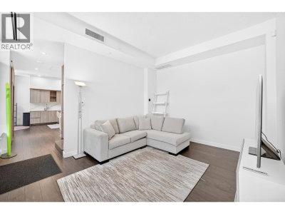 8555 CAPSTAN Way | Richmond British Columbia | Slide Image Six