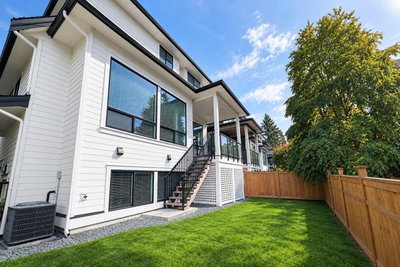 16752 17A Avenue | Surrey British Columbia | Slide Image Twelve
