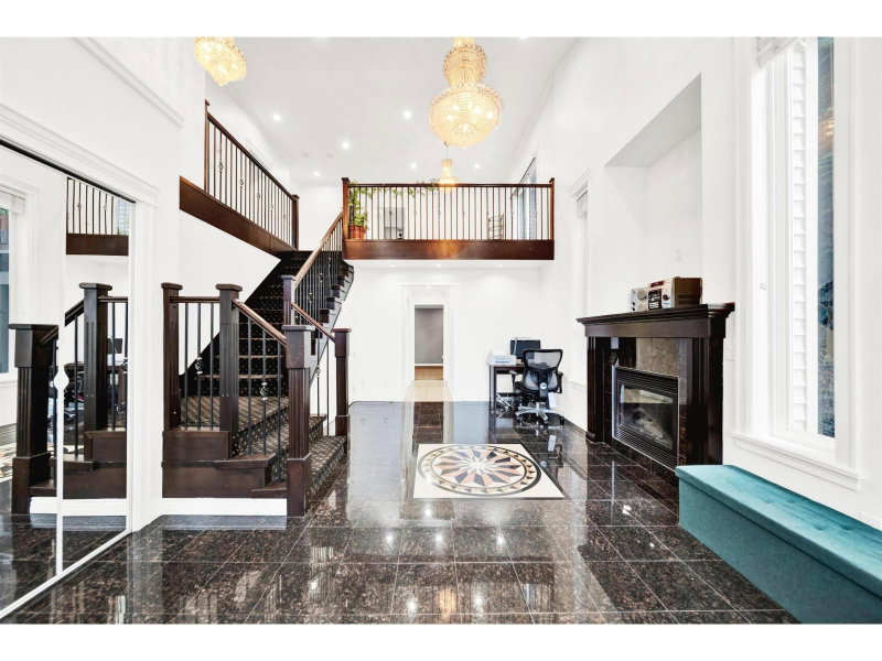 3295 273 Street Langley British Columbia, V4W 3H9 - 6 Bedrooms Home For Sale