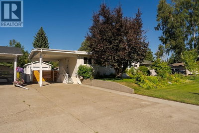 5807 OXFORD Drive | Prince George British Columbia | Slide Image Two
