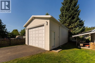 5807 OXFORD Drive | Prince George British Columbia | Slide Image Forty