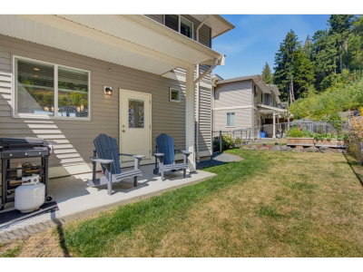6026 LINDEMAN Street | Chilliwack British Columbia | Slide Image Thirty-five