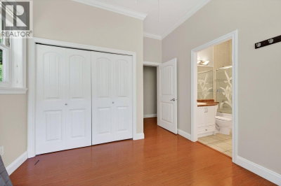 7668 WHEATER Court | Burnaby British Columbia | Slide Image Seventeen