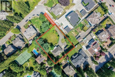 7668 WHEATER Court | Burnaby British Columbia | Slide Image Three