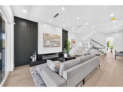 15871 111A Avenue | Surrey British Columbia | Slide Image Eight