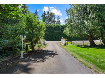 6582 SATCHELL Street | Abbotsford British Columbia | Slide Image Three